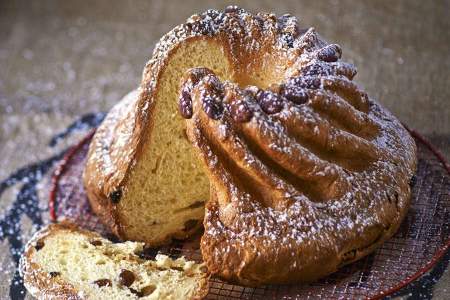 Kouglof, spécialité alsacienne à déguster à Strasbourg