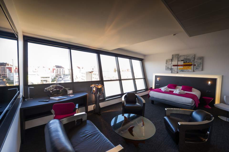 Hôtel Athena Restaurant & Spa en Suite Balnéo Jacuzzi