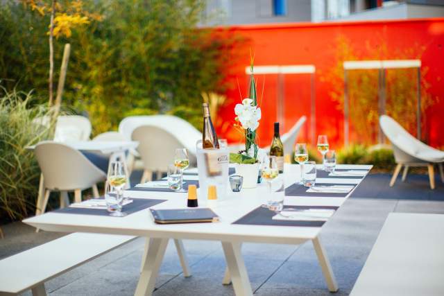 Table set outdoors at Hôtel Athena Spa in Strasbourg